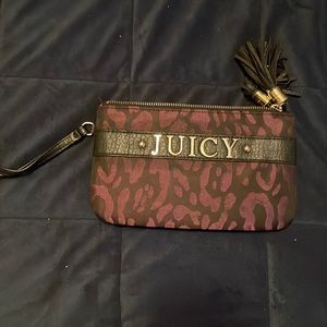 Juicy wristlet